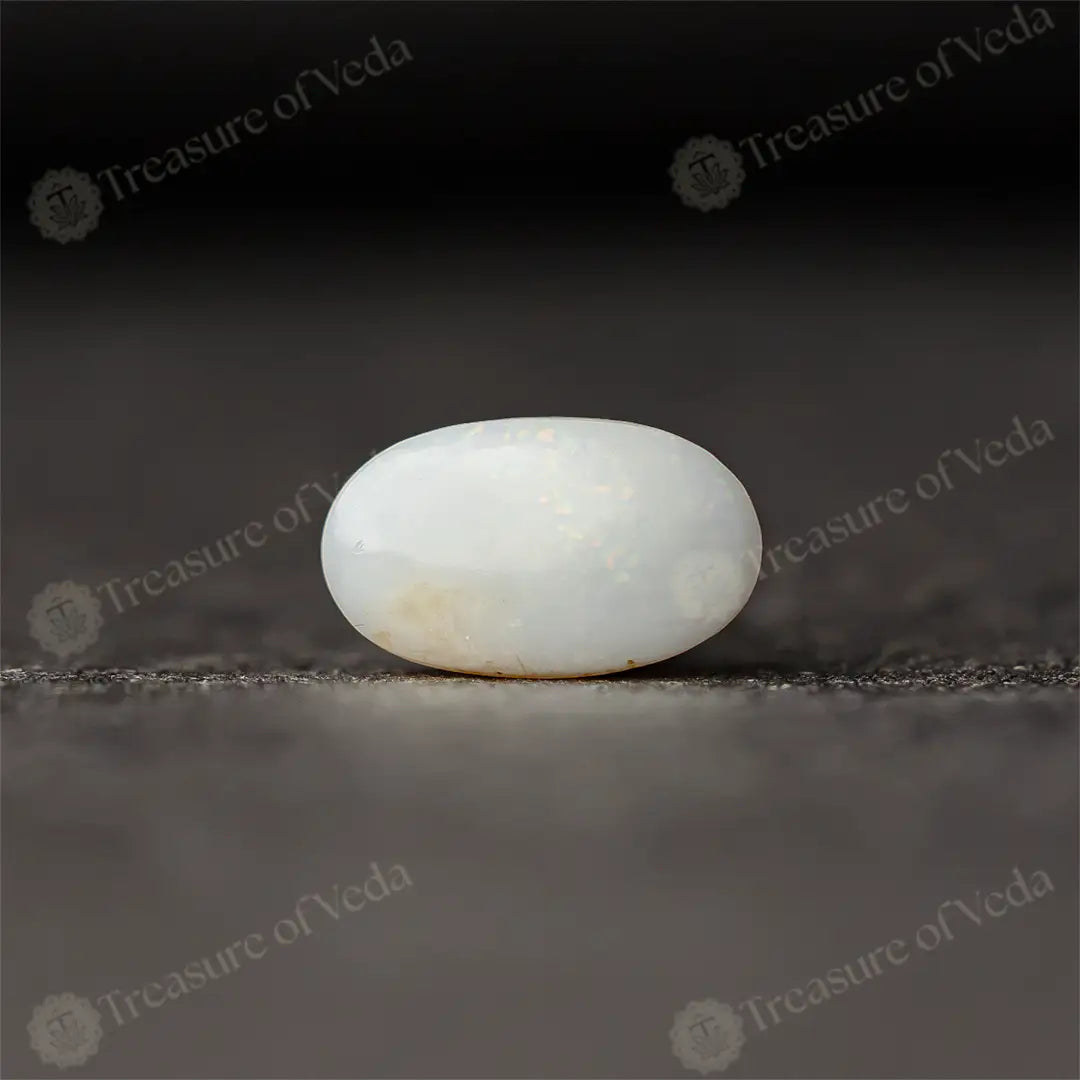 Opal - 3.8 Carats