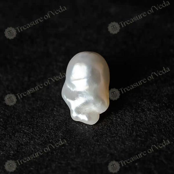 Pearl - 10.9 Carats