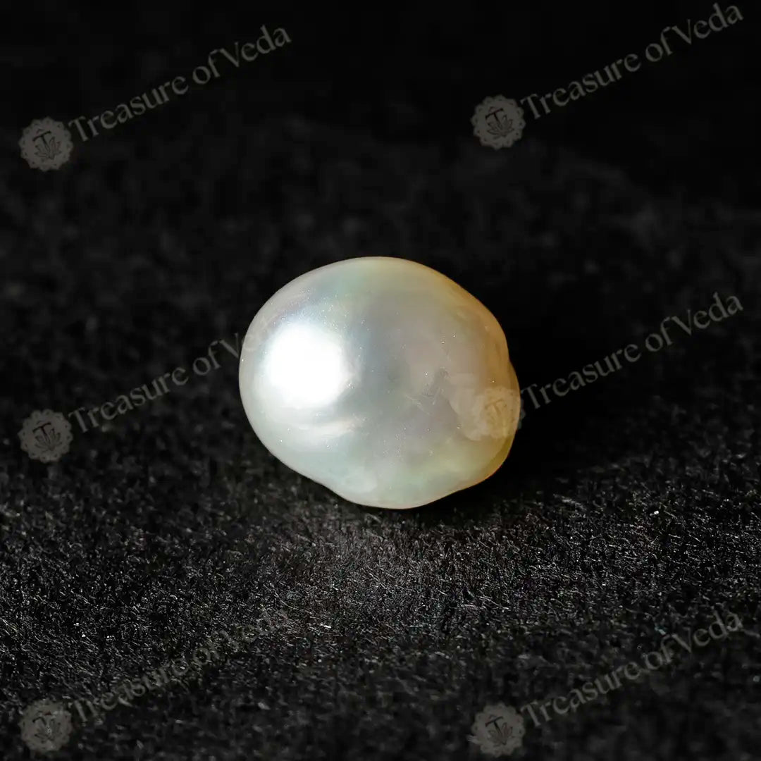 Pearl - 7.7 Carats