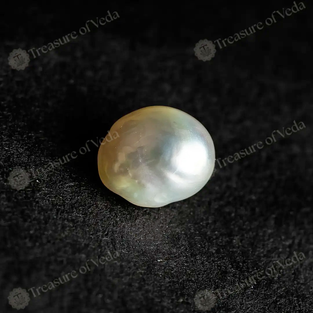Pearl - 7.7 Carats