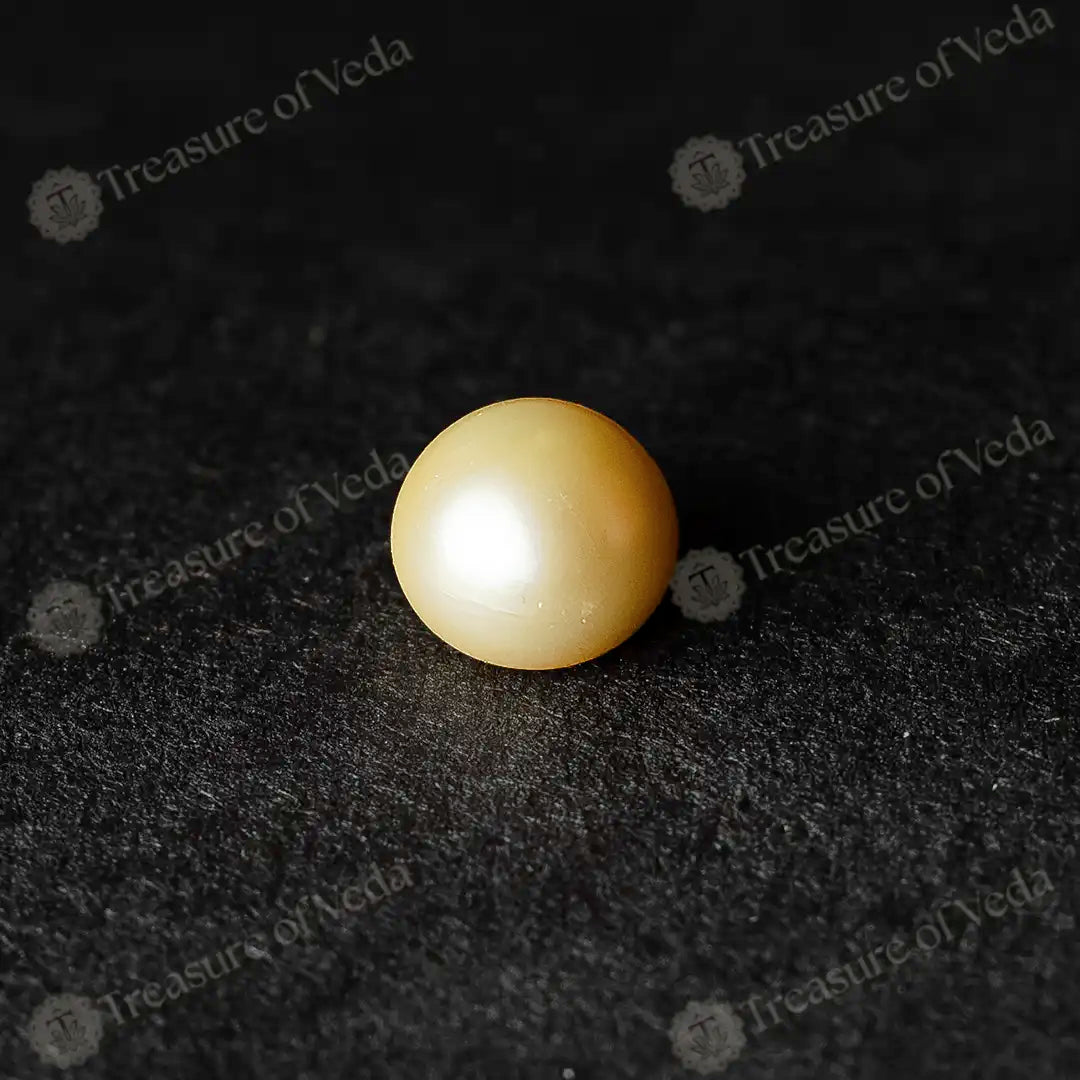 Pearl - 9.4 Carats