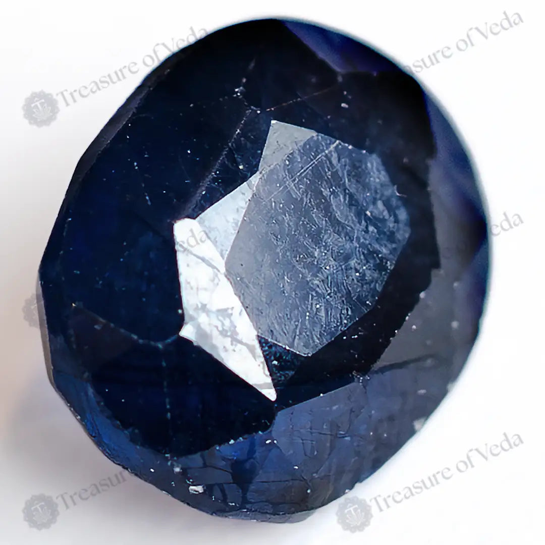 Blue Sapphire - 3.81 Carats