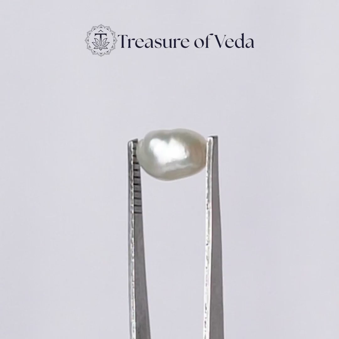 Pearl - 7.7 Carats