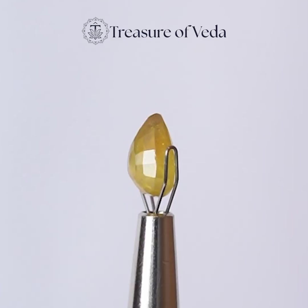 Yellow Sapphire - 4.42 Carats